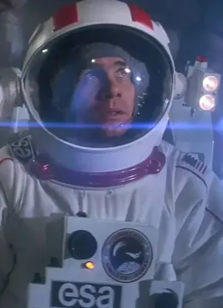 宇宙天魔饰演者:汤姆•卡尔森Colonel Tom Carlsen